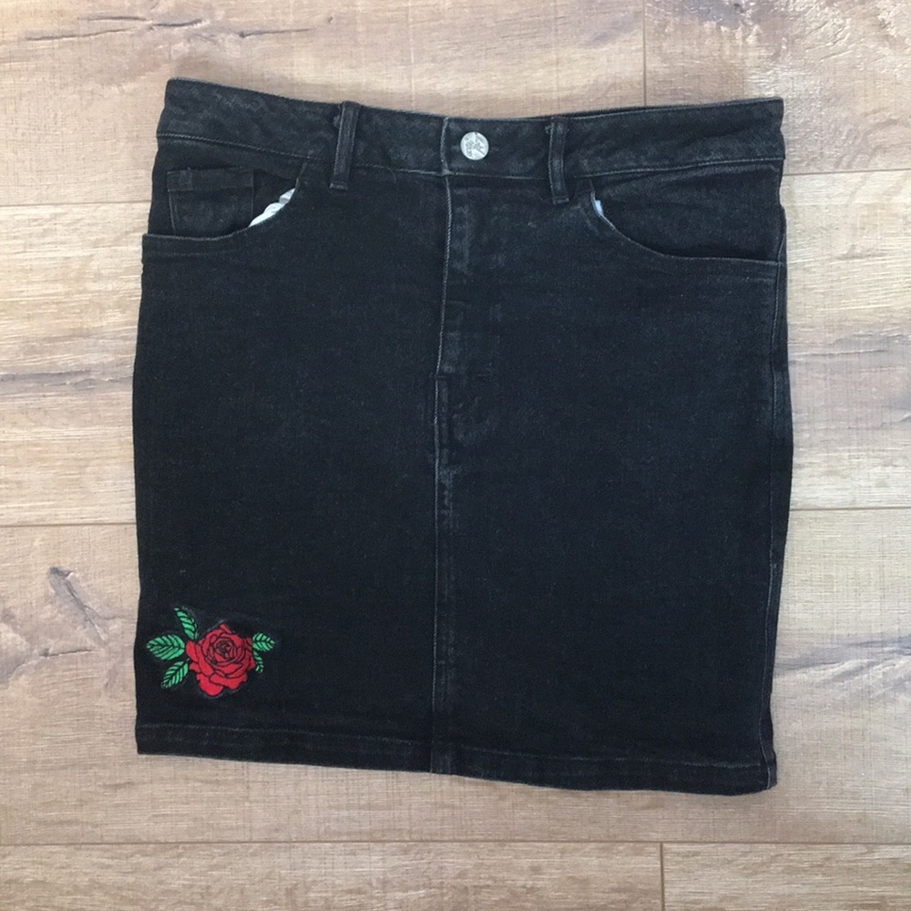 DollsKill Motel Rocks Black Denim Skirt Rose Patch